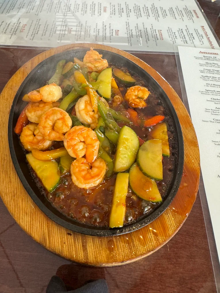 Experience Our Raw Bar in Lauderdale by the Sea, FL